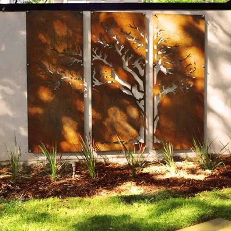 Koduaia laseriga lõigatud aiapaneelid välistingimustes