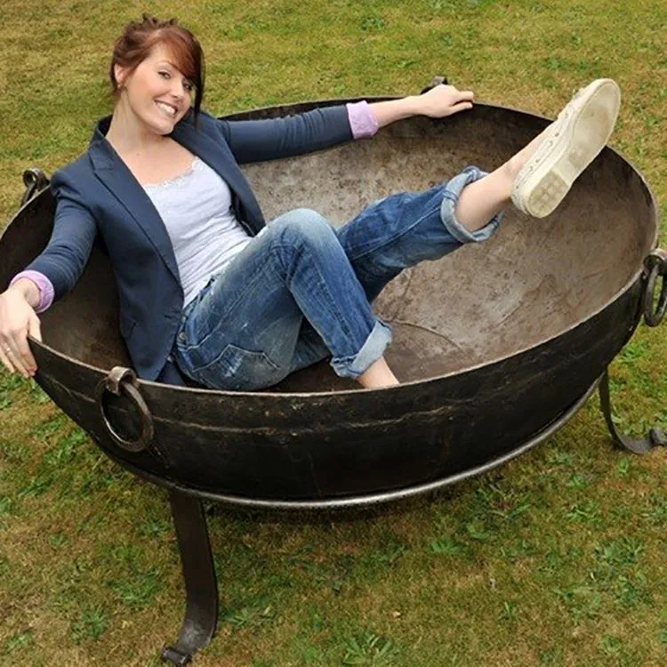 Rustikaalne metallist tulekaev