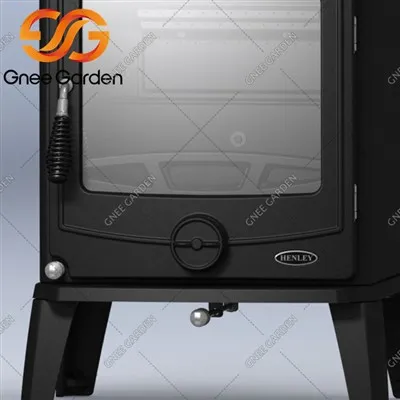 Vana puuküttega pliit