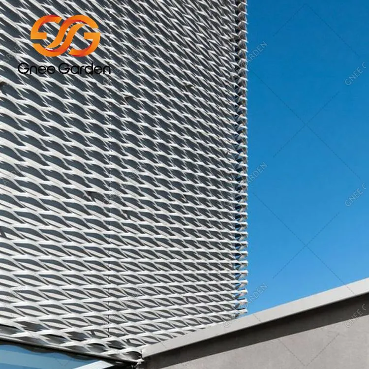 Roostevabast terasest lehtkatted